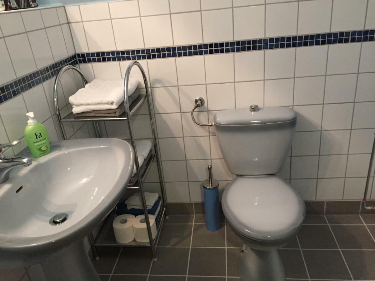 Exklusive Ferienwohnungen Im Gutshaus Viezen Bernitt Exterior photo
